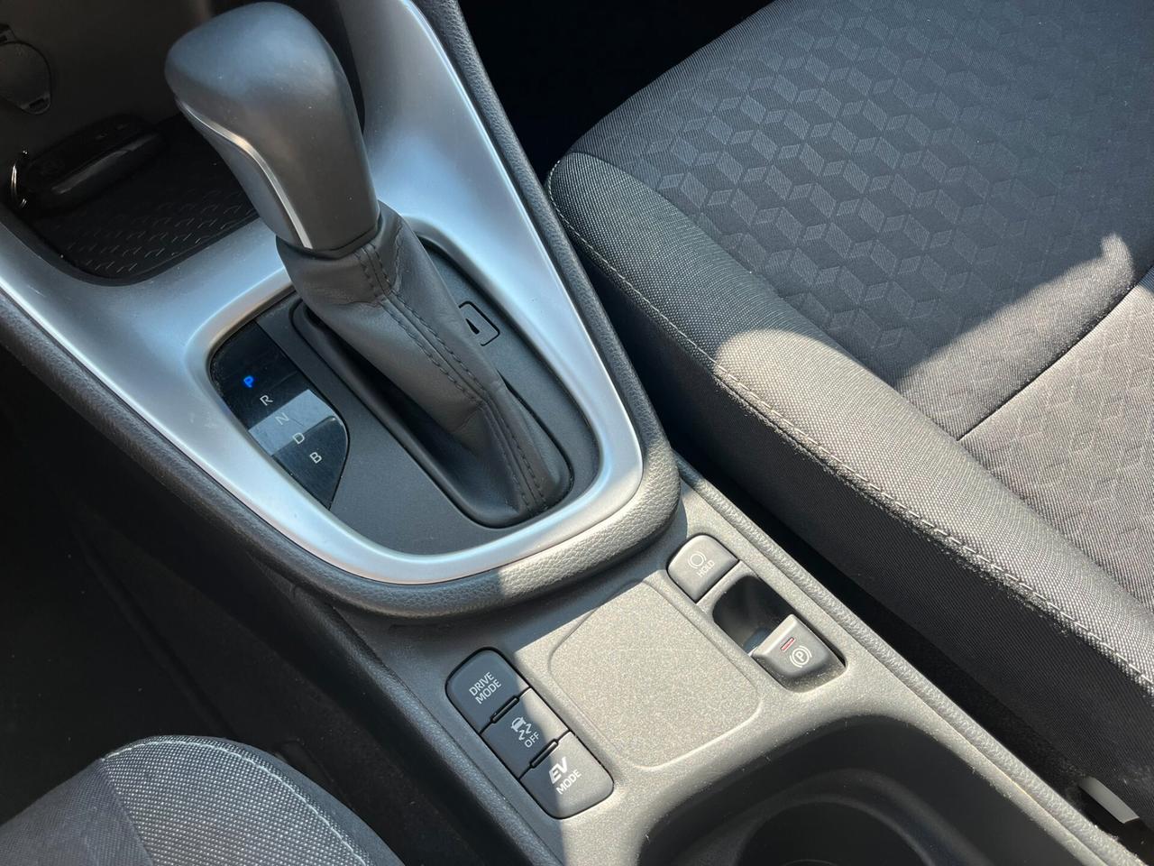 Toyota Yaris 1.5 Hybrid 5 porte Trend