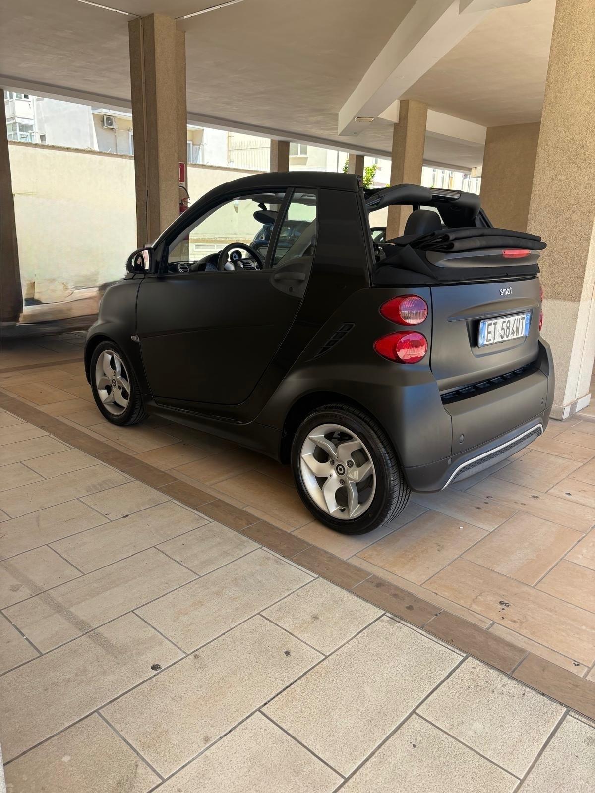 Smart ForTwo 1000 52 kW MHD cabrio pulse