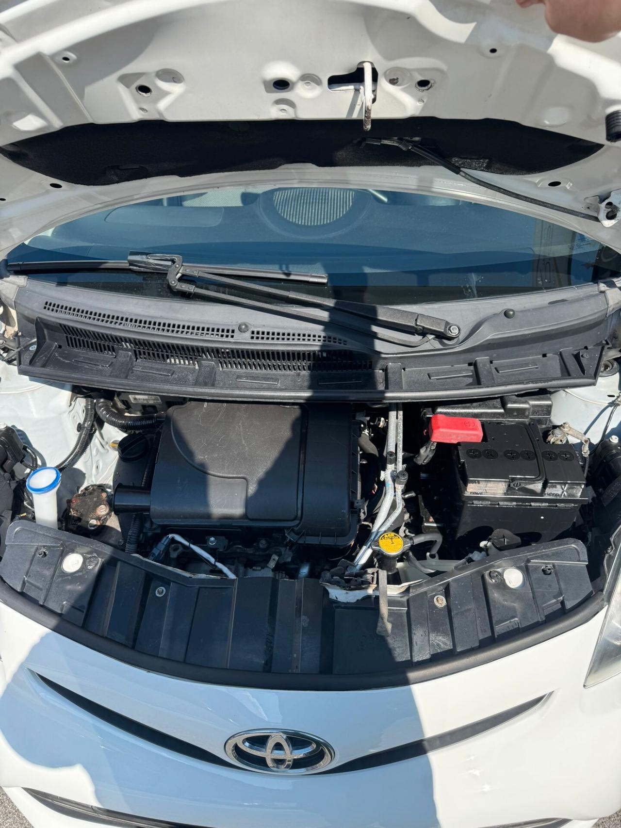 Toyota Aygo 1.0 12V VVT-i 5 porte Lounge Connect MMT