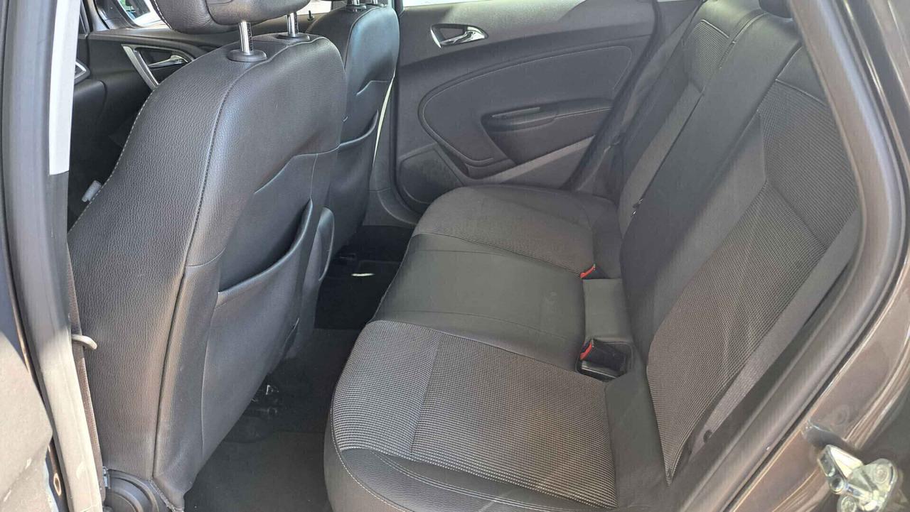 Opel Astra 1.4 Benzina 120CV Cosmo