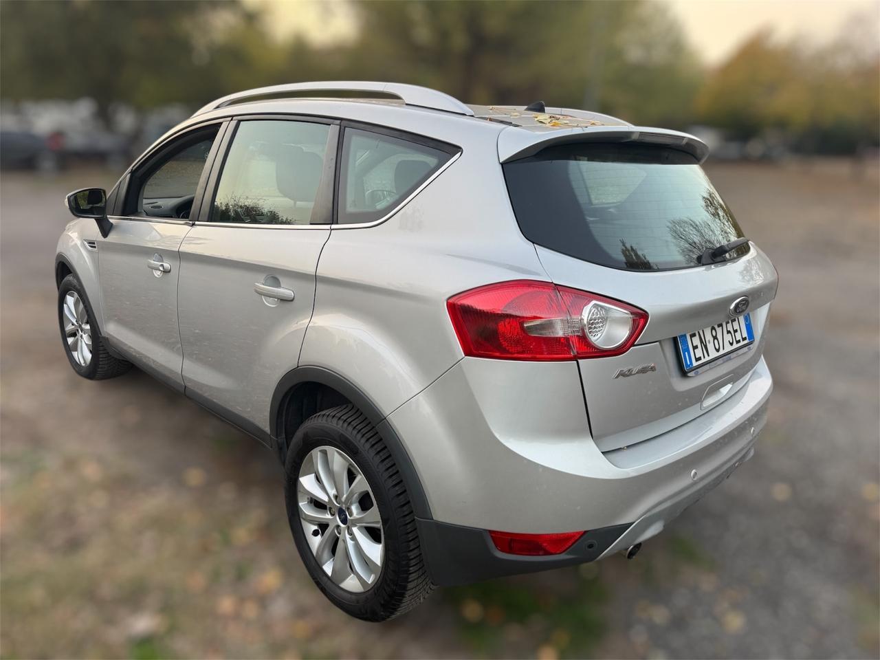 FORD KUGA 2.0 dci diesel - Automatica -POCHI KM- 2013