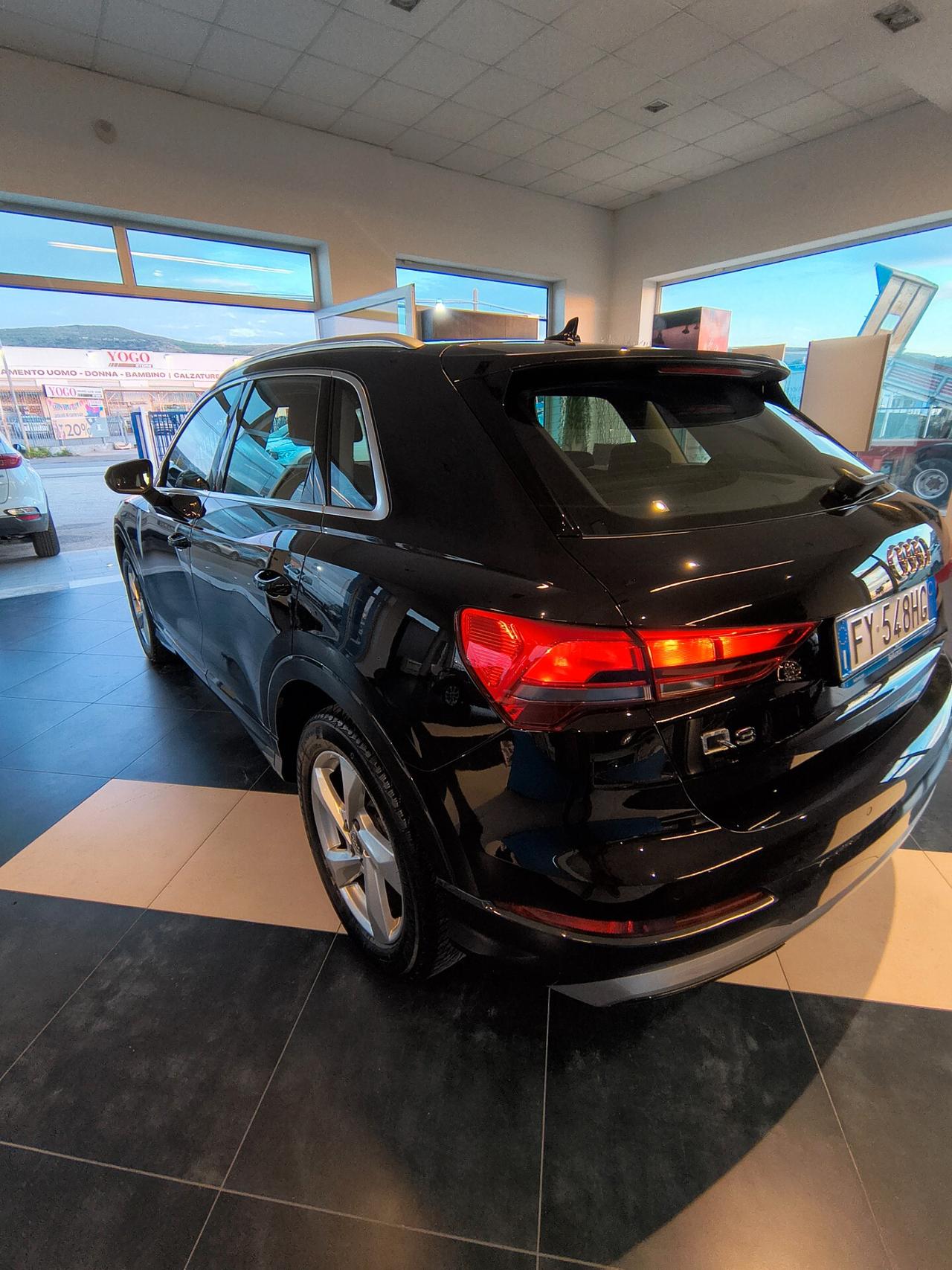 Audi Q3 35 TDI S tronic Business Advanced