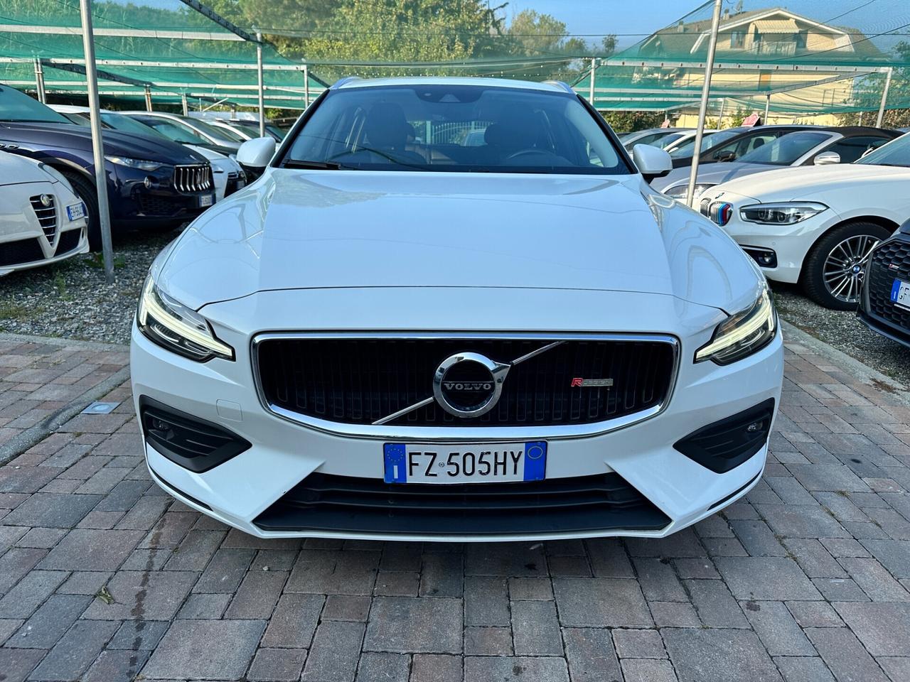Volvo V60 D4 Geartronic R-design