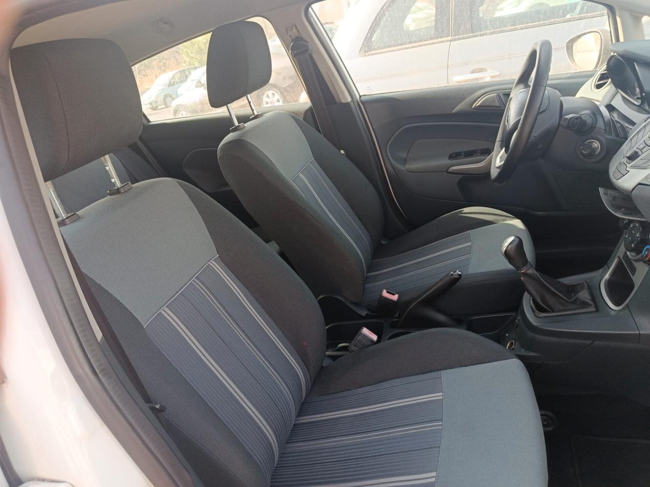 Ford Fiesta 1.4 5 porte Bz.- GPL Titanium