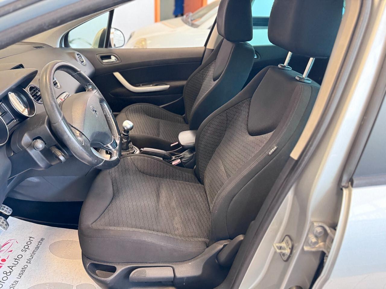Peugeot 308 1.6 HDi 110CV SW Ciel Féline