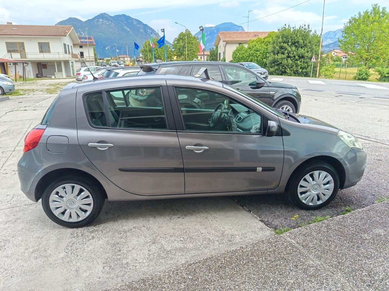 Renault Clio 1.2 16V 5 porte Confort - 2009