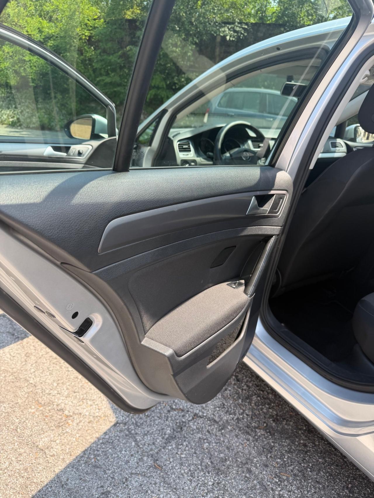 Volkswagen Golf 1.6 TDI 90 CV 5p. Trendline BlueMotion Technology
