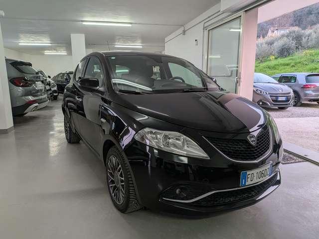 Lancia Ypsilon Ypsilon III 2015 1.2 Gold ecochic Gpl 69cv