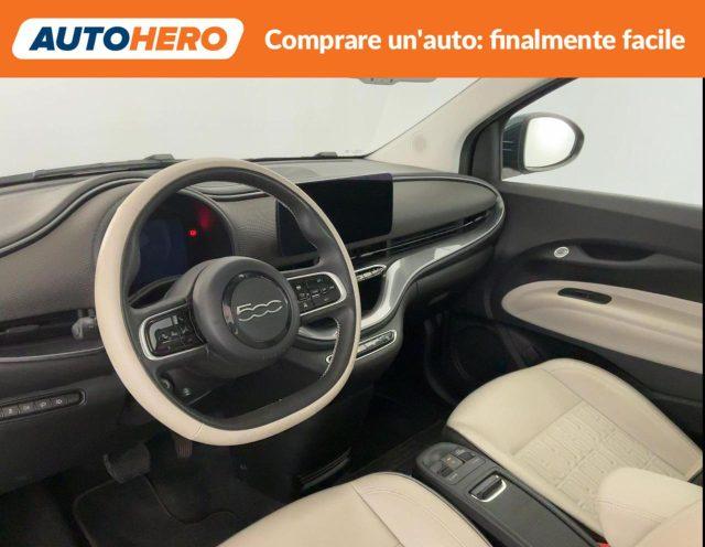 FIAT 500e Berlina 42 kWh La Prima