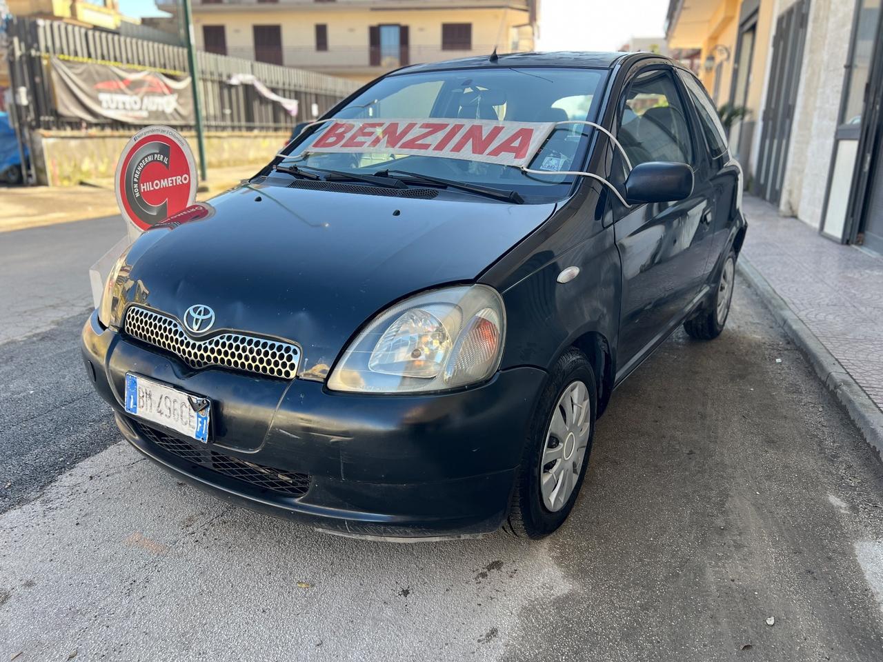 Toyota Yaris 1.0 – Anno 2001