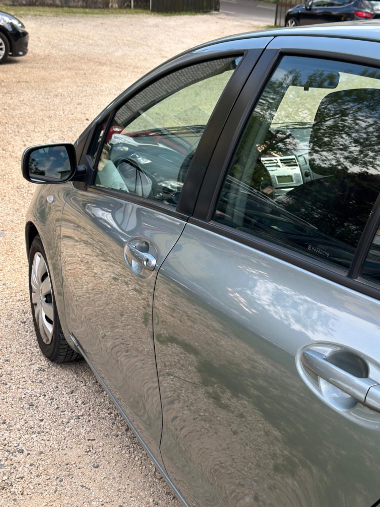 Toyota Yaris 1.3 5P AUTOMATICA SOL NEOPAT KMCERT GARANZ