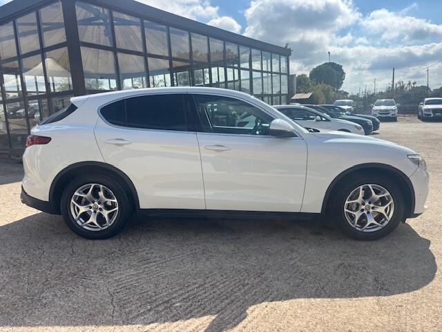 Alfa Romeo Stelvio 2.2 Turbodiesel 180 CV AT8 Q4 Executive