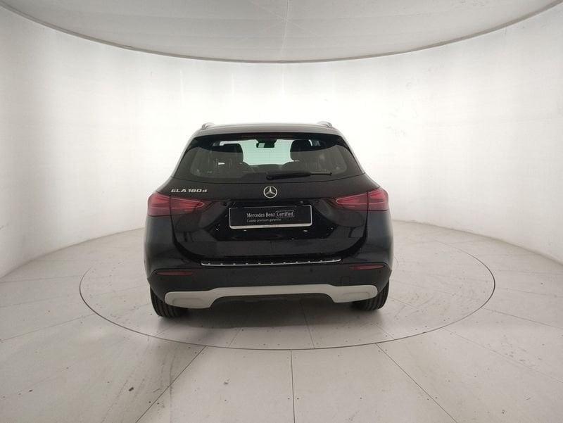 Mercedes-Benz GLA 180 d Advanced auto