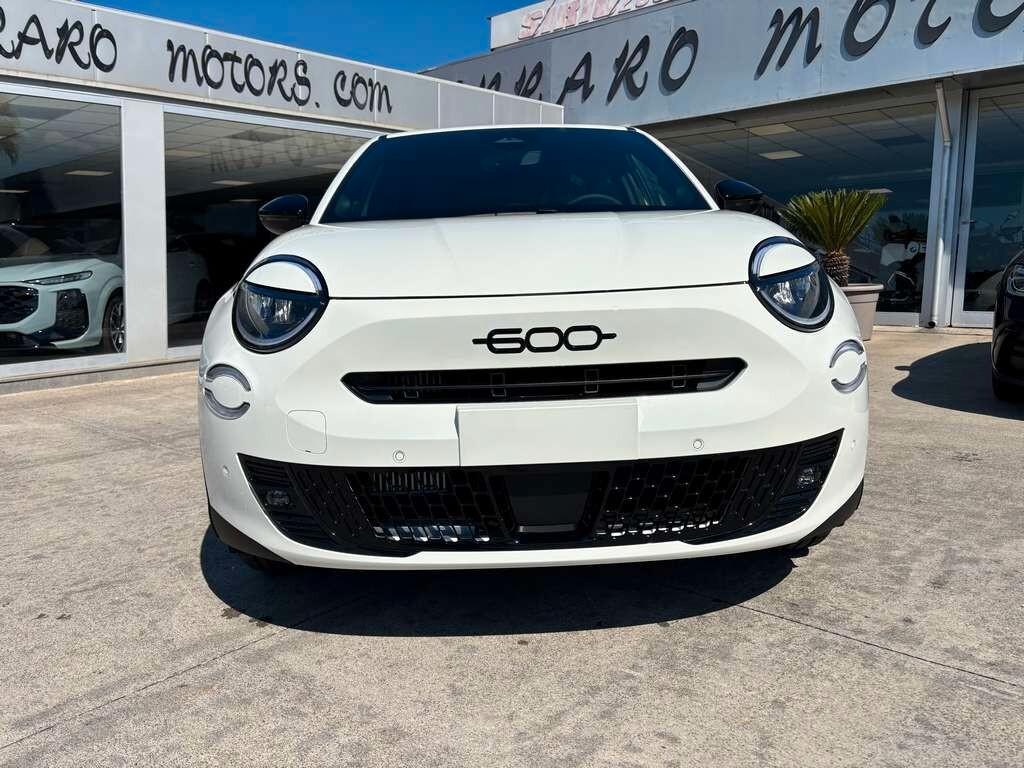 Fiat 600 Hybrid 145 CV DCT MHEV Sport 2026 / KM 0 IVA ESPOSTA Tua a solo 269 Euro al mese