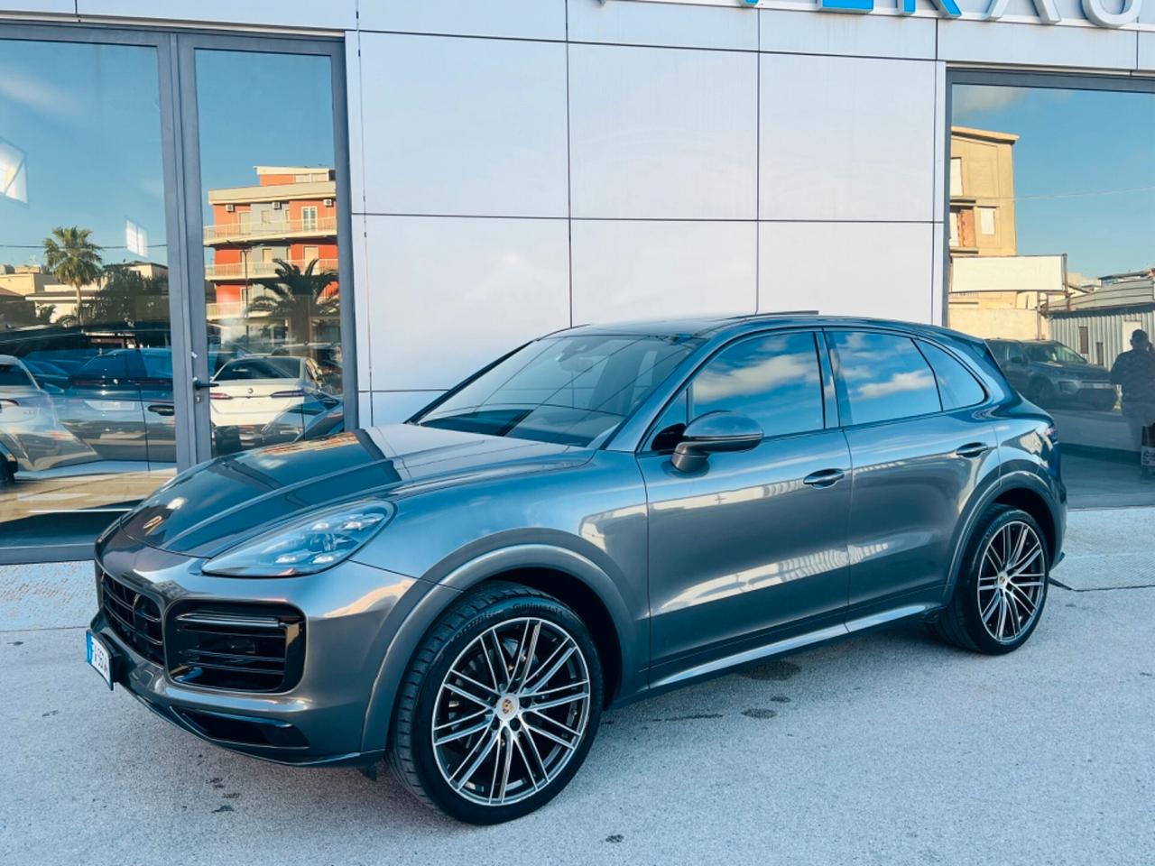 Porsche Cayenne 3.0 tiptronic possibilità noleggio no scoring