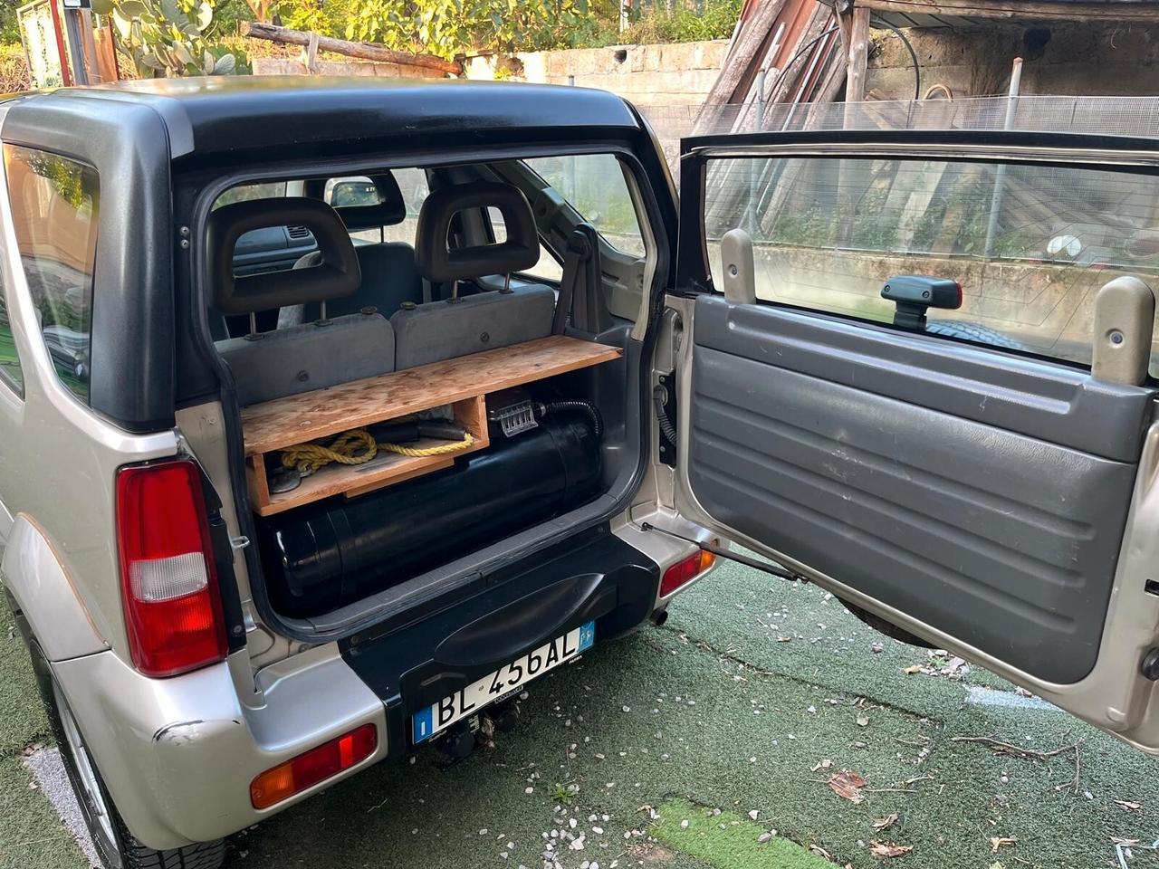 Suzuki Jimny Cabrio GPL GANCIO TRAINO