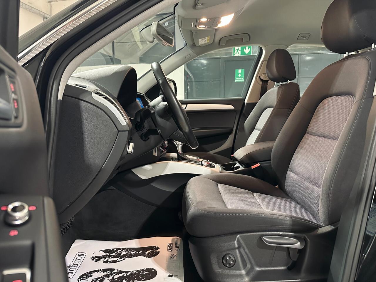 Audi Q5 2.0 TDI diesel quattro S tronic - S line E6