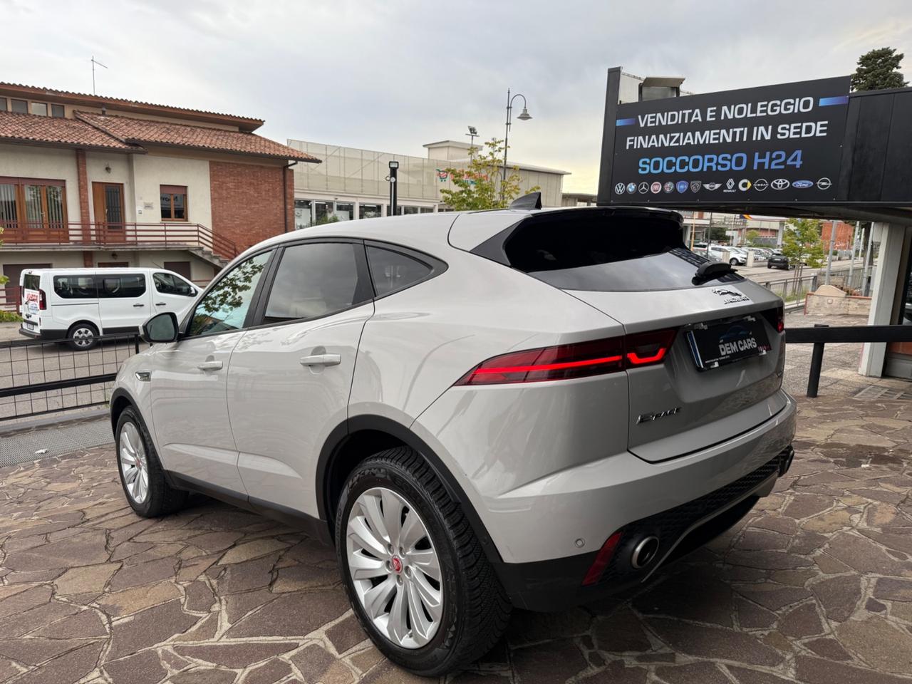 Jaguar E-Pace 2.0D 180 CV AWD aut. S