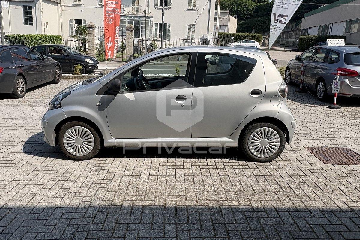 TOYOTA Aygo 1.0 12V VVT-i 5 porte Now Connect