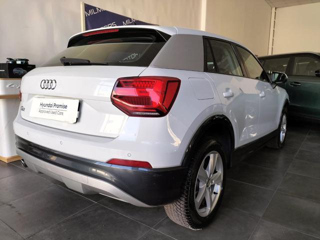 AUDI Q2 30 TDI S tronic Identity Black