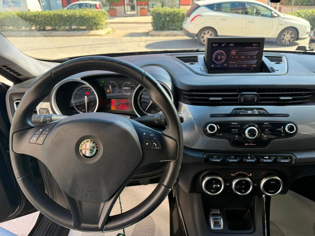 Alfa Romeo Giulietta 1.6 JTDm-2 105 CV Distinctive