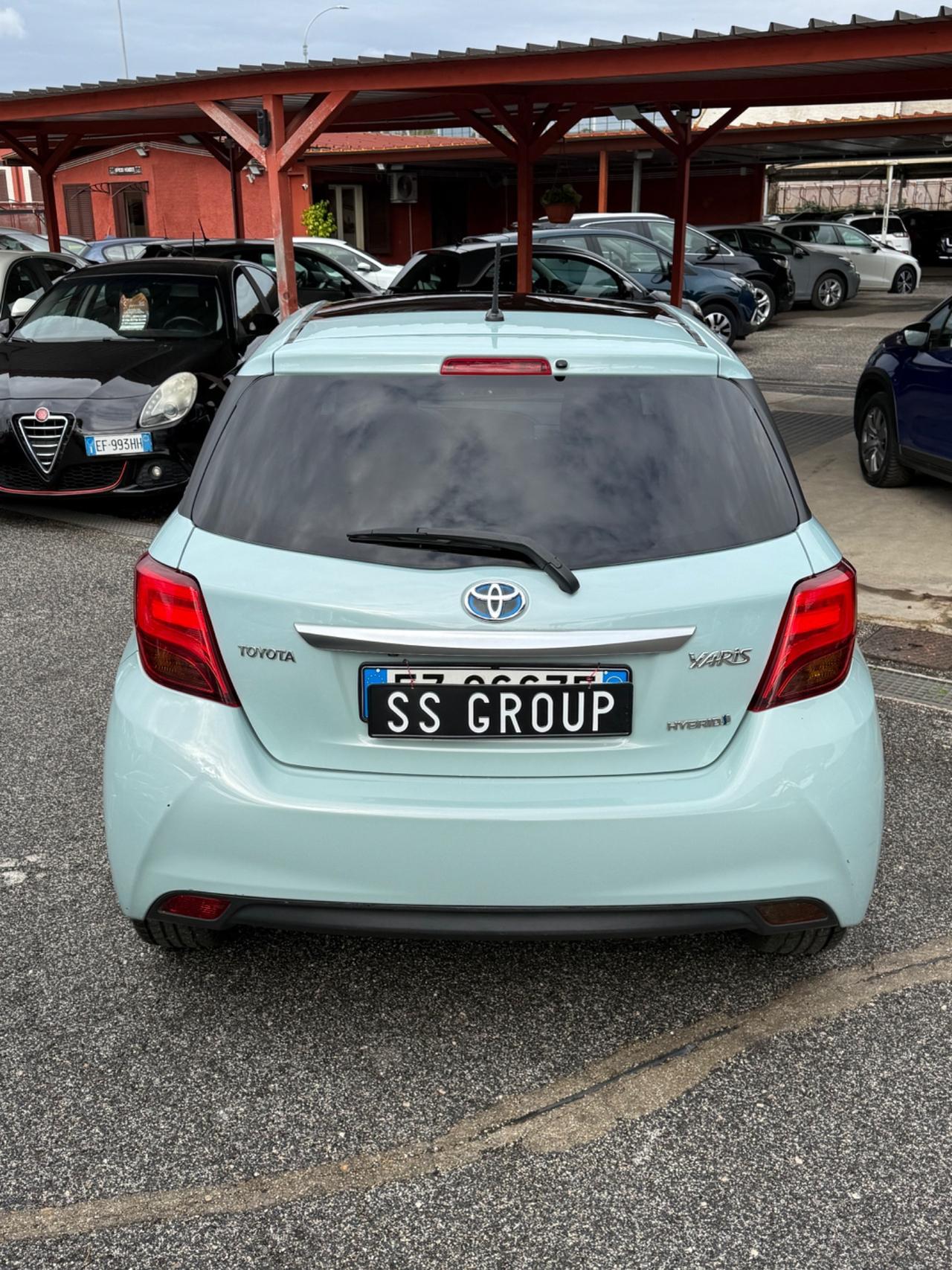 Yaris 1.5 Hybrid( 65 mila km - GLAMUR EDITION )-RATE