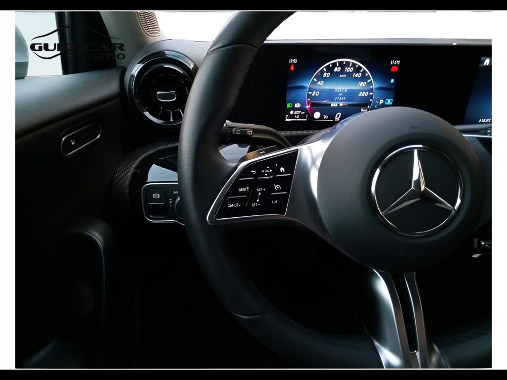 Mercedes-Benz Classe A - W177 2023 - A 180 d Advanced auto