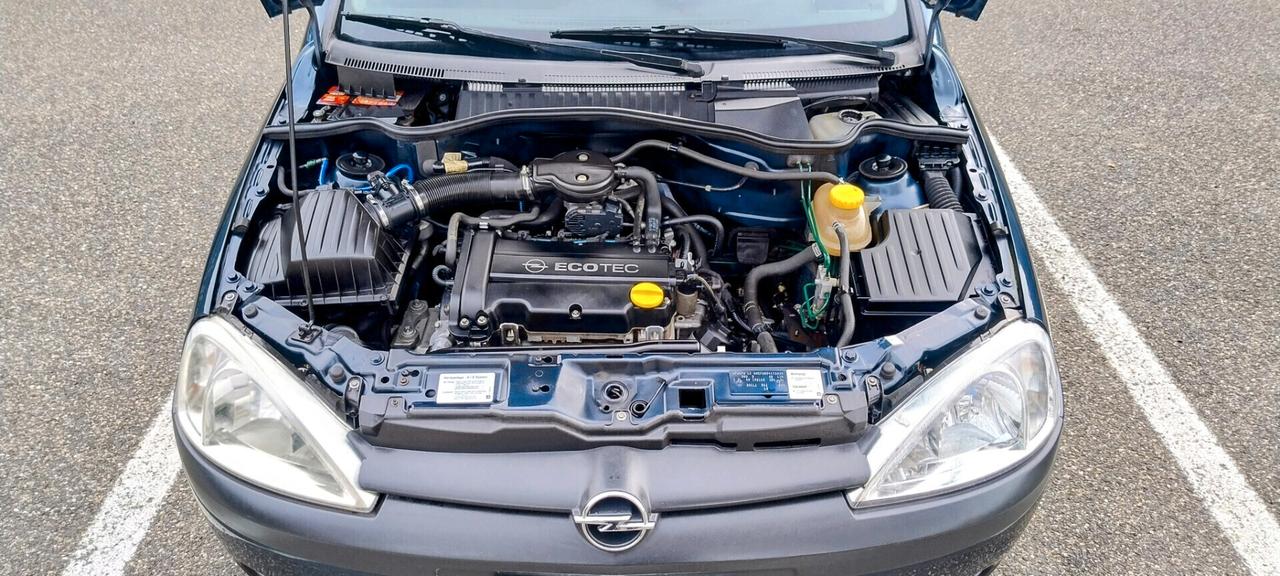 Opel Corsa 1.2i 16V cat 3 porte