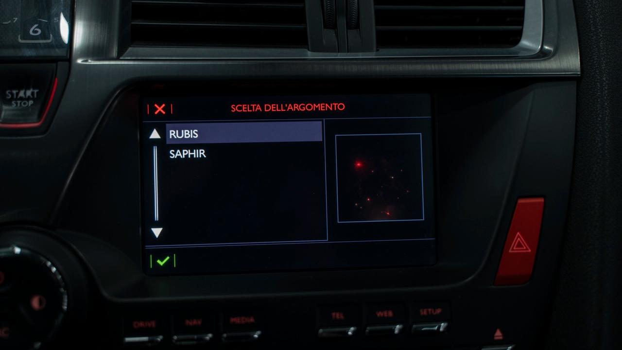 Ds DS5 Automobiles 5 2.0 BLUEHDI 180CV SPORTCHIC HEAD-UP TETTO PELLE XENO FULL OPTIONAL