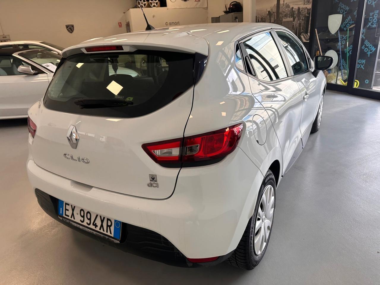 RENAULT CLIO 1.5 DCI AUTOCARRO 4 POSTI