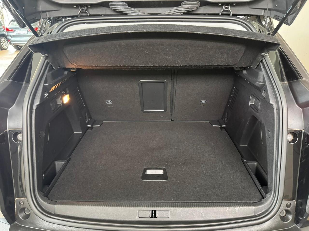 Peugeot 3008 BlueHDi 130 S&S EAT8 GT Pack