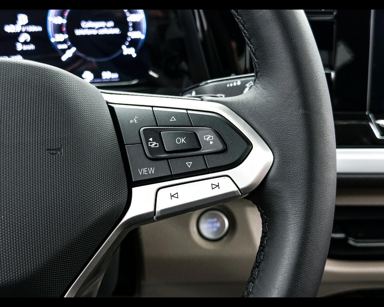 VOLKSWAGEN Multivan 7ª '21-> - Multivan 1.5 PHEV DSG 4Motion Life