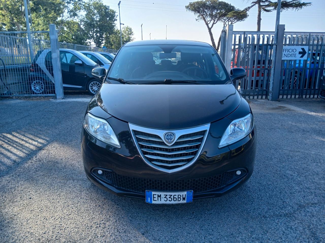 Lancia Ypsilon 1.2 69 CV 5 porte GPL Ecochic Silver