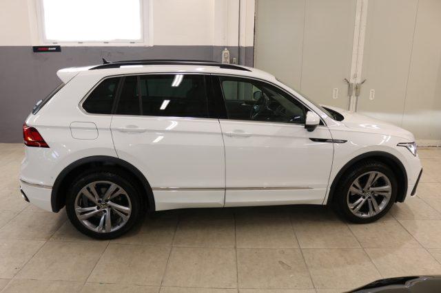 VOLKSWAGEN Tiguan 2.0 TDI DSG 4MOTION R-Line "" GANCIO TRAINO ""