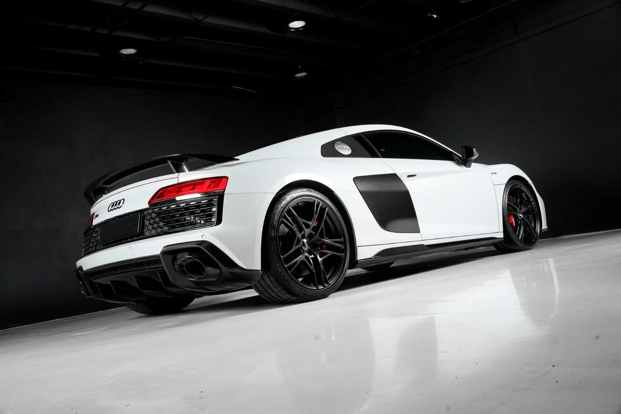 Audi R8 Performance V10 620hp Quattro