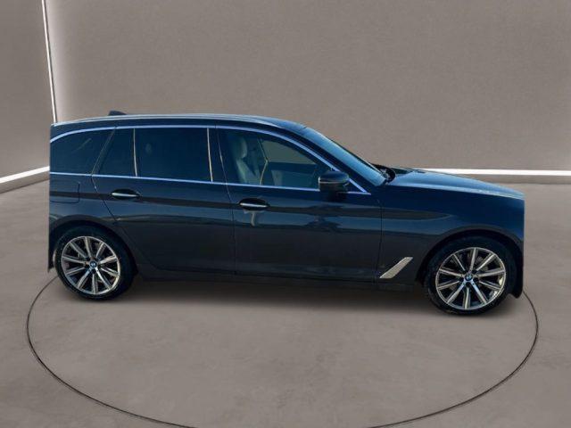 BMW 520 Serie 5(G30/31/F90) - d Touring Luxury