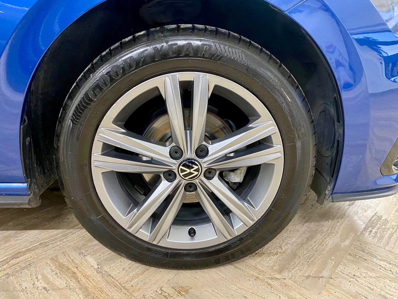 VOLKSWAGEN POLO 1.0 TSI HIGHLINE R line 2021