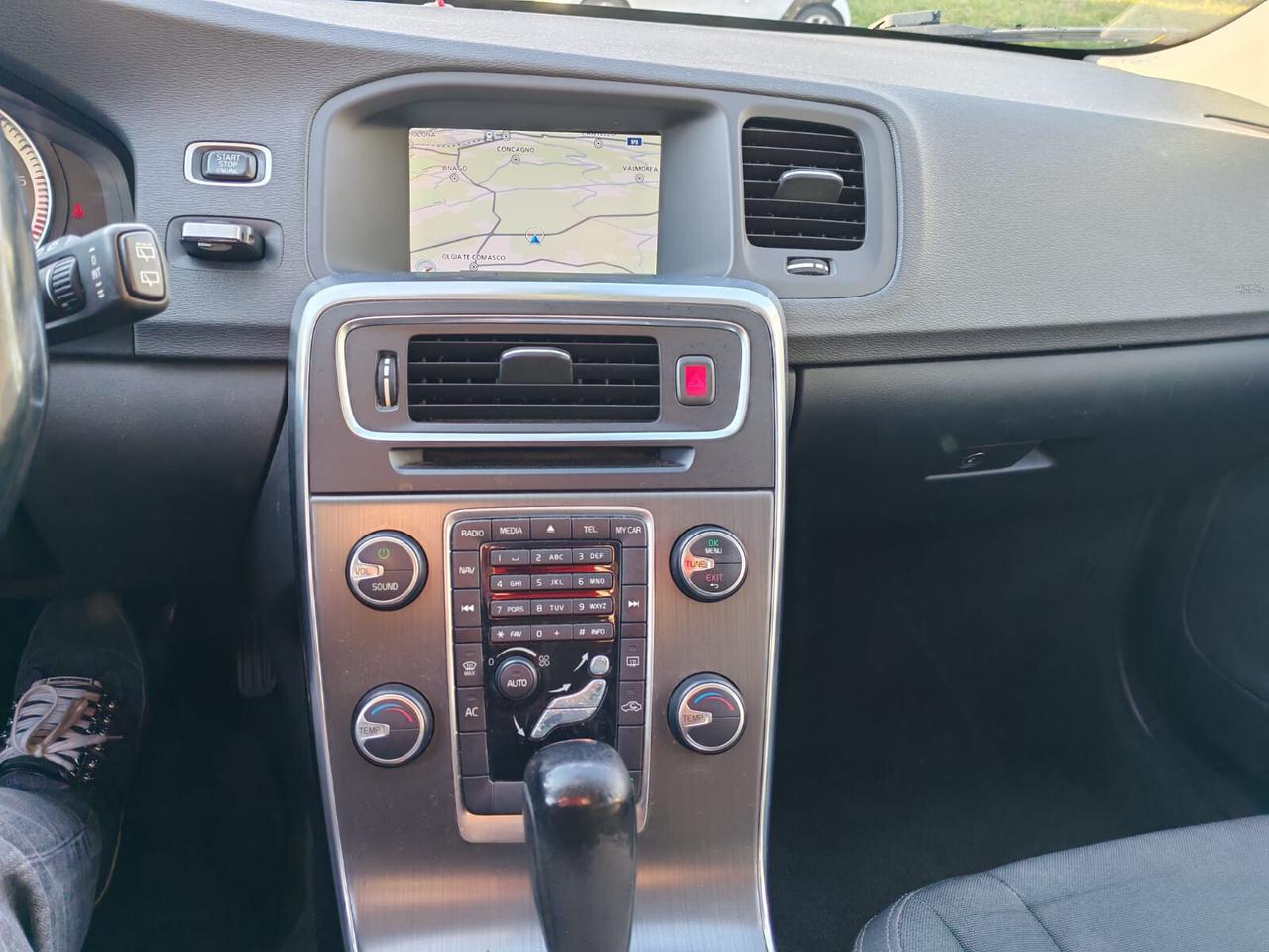 Volvo V60 D3 Geartronic Summum