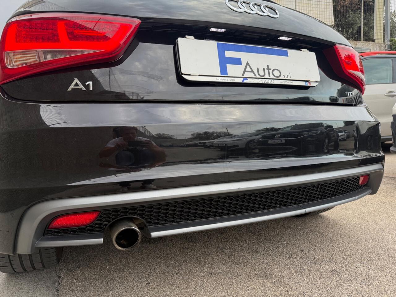 Audi A1 1.6 TDI 90 CV S-Line Exterior Pack,LED Diurni,Bluetooth,Comandi al volante,ecc.