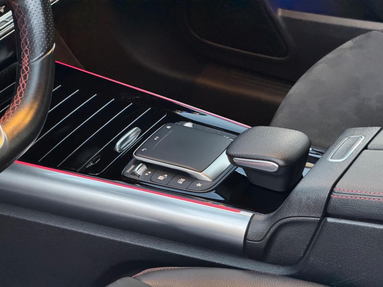 Mercedes-Benz GLA 200 d Premium Plus AMG TETTO