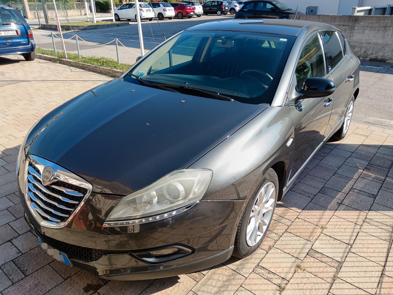 Lancia Delta 1.6 MJT Platino