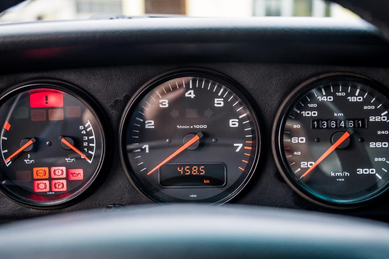 Porsche 993 Carrera Cabriolet