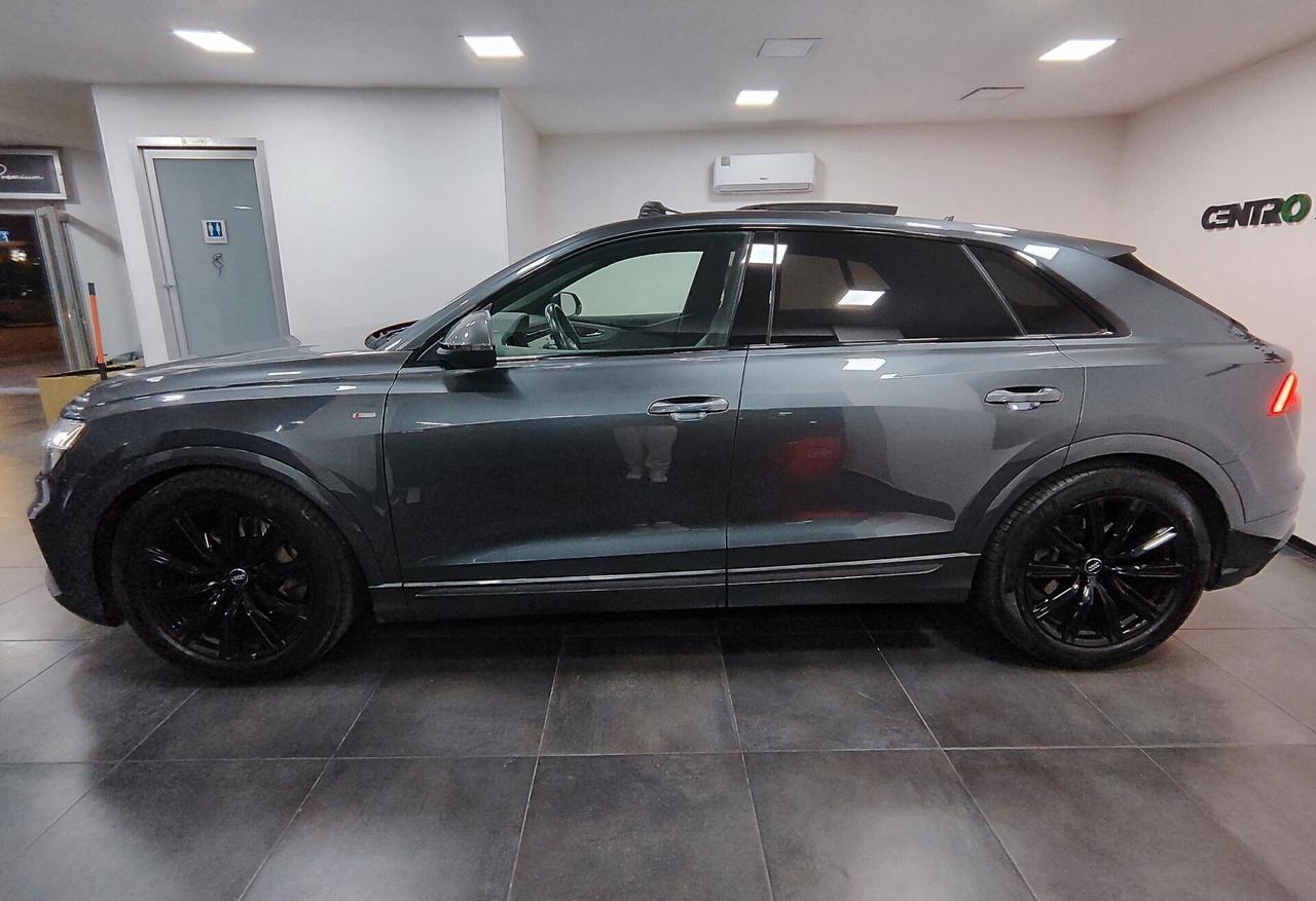 Audi Q8 50 TDI 286 CV quattro tiptronic S Line Tetto Matrix Night