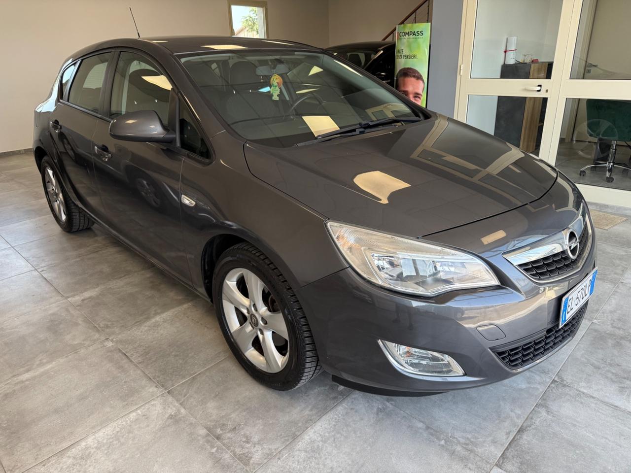 Opel Astra 1.7 CDTI 110CV 5 porte Edition