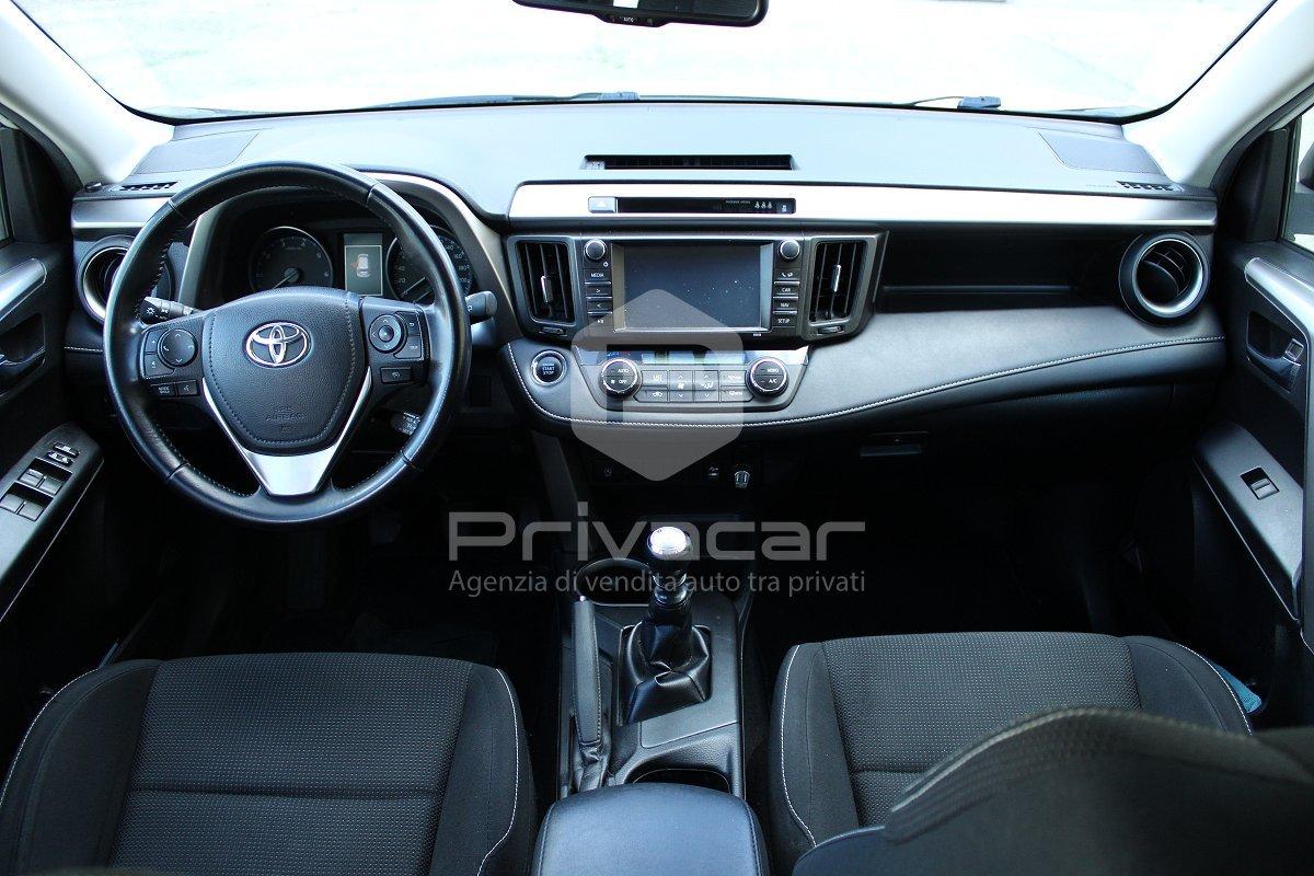 TOYOTA RAV4 2.0 D-4D 2WD Active