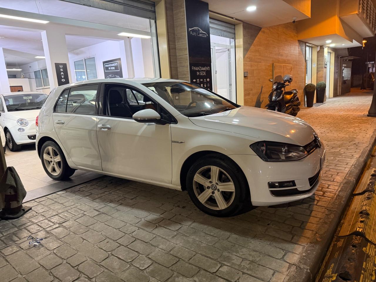 Volkswagen Golf Business 1.4 TGI DSG 5p. Comfortline BlueMotion