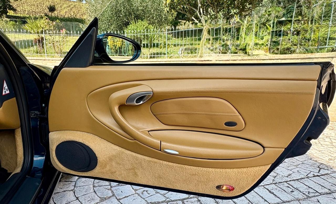 Porsche 911 - 996 Carrera 4 cat Coupé