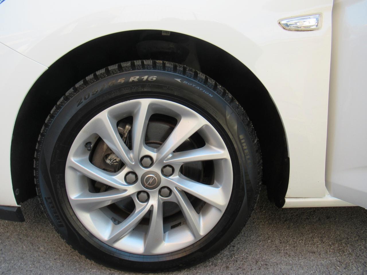 Opel Astra 1.6 CDTi 136CV aut. Sports Tourer Innovation