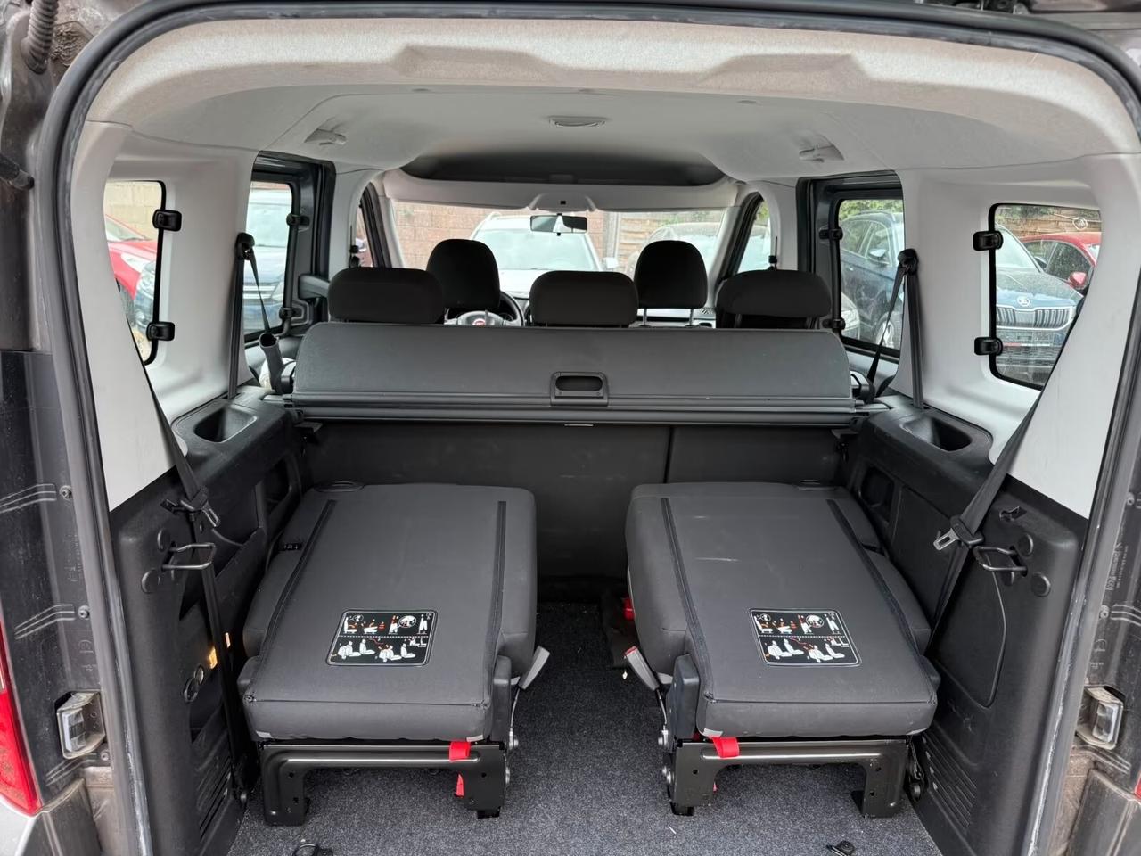 Fiat Doblo Doblò 1.4 16V Lounge 7 Posti