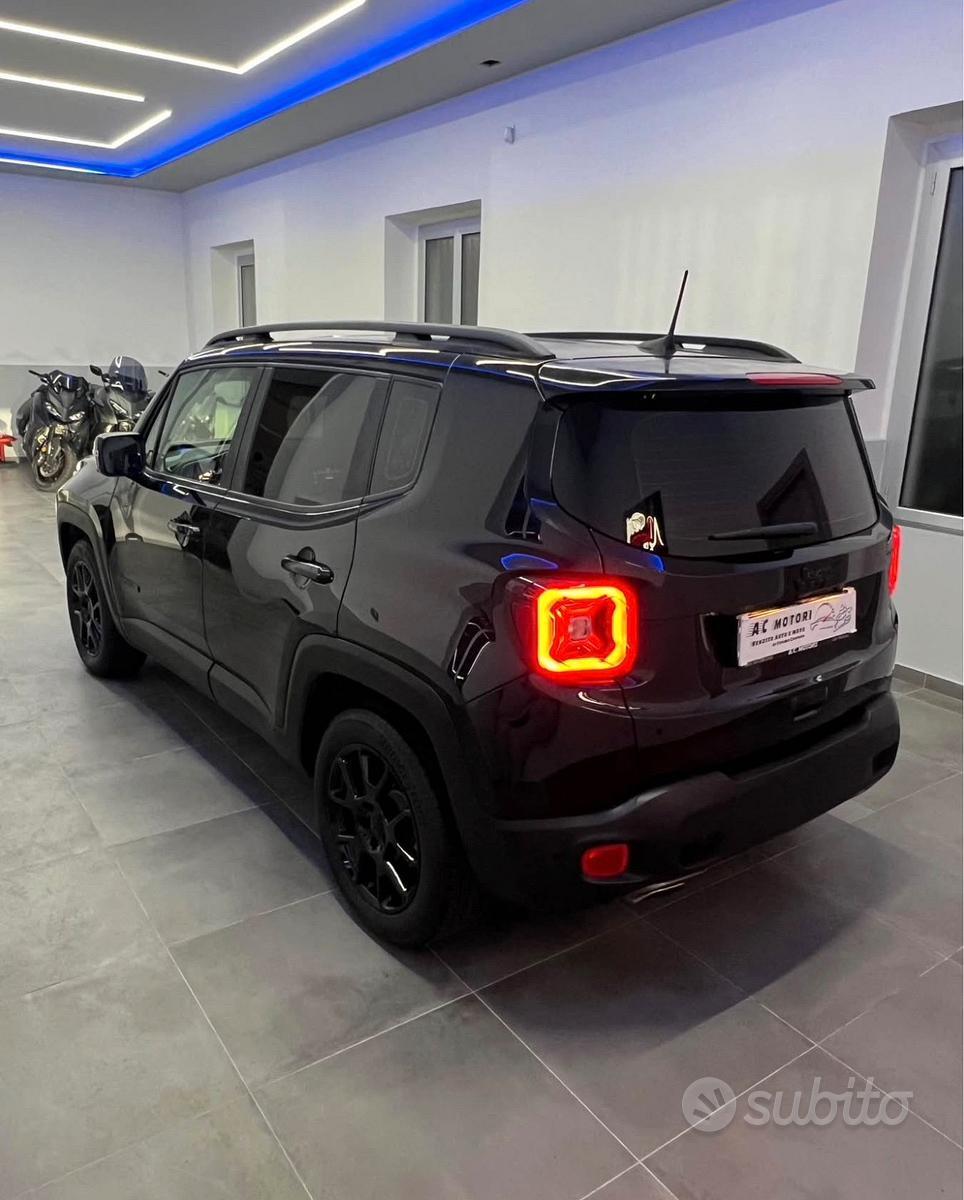 Renegade TOTAL BLACK 1.6 DIESEL 130cv 2021
